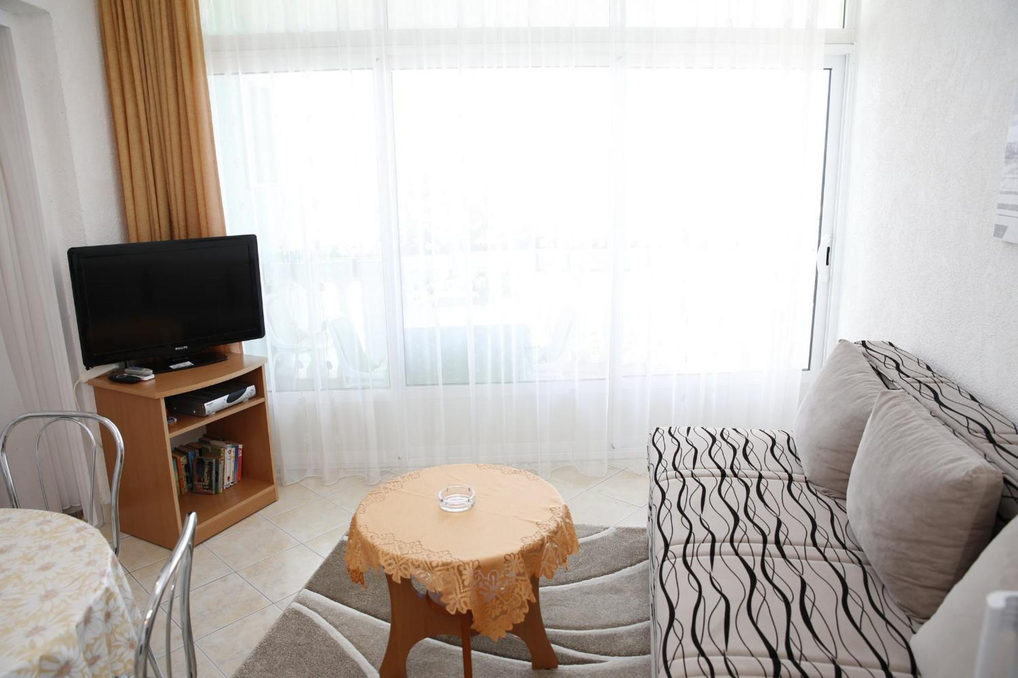 Apartments Katarine Zrinske Vodice Exteriör bild