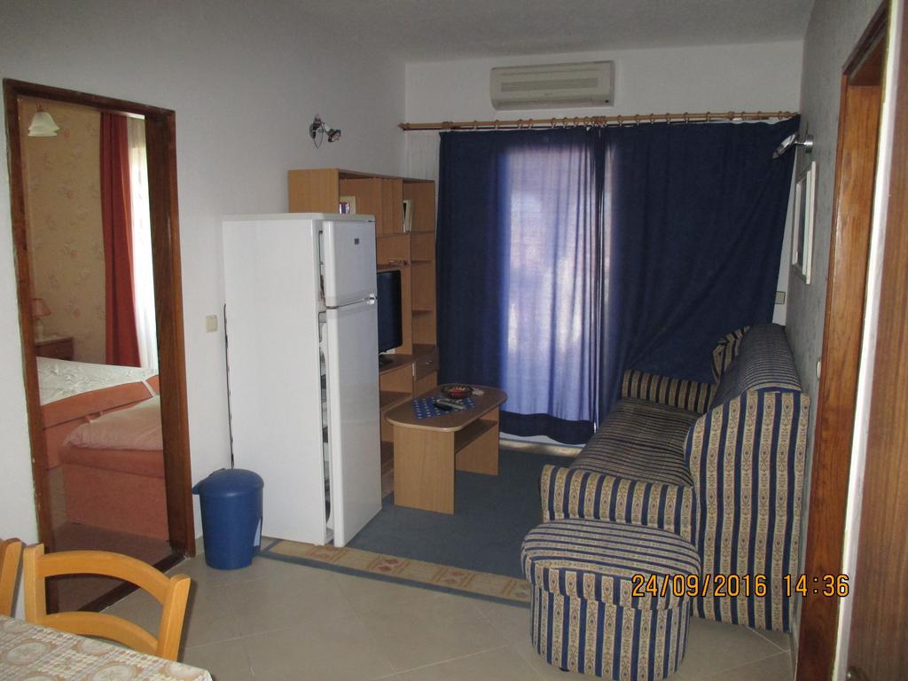 Apartments Katarine Zrinske Vodice Exteriör bild