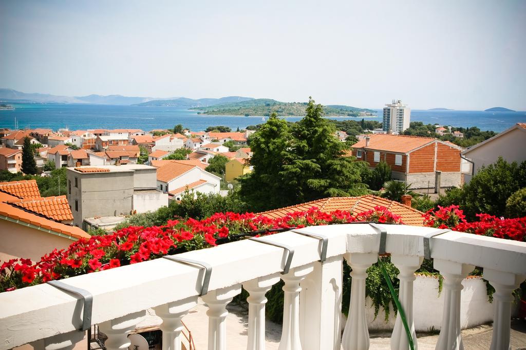 Apartments Katarine Zrinske Vodice Exteriör bild