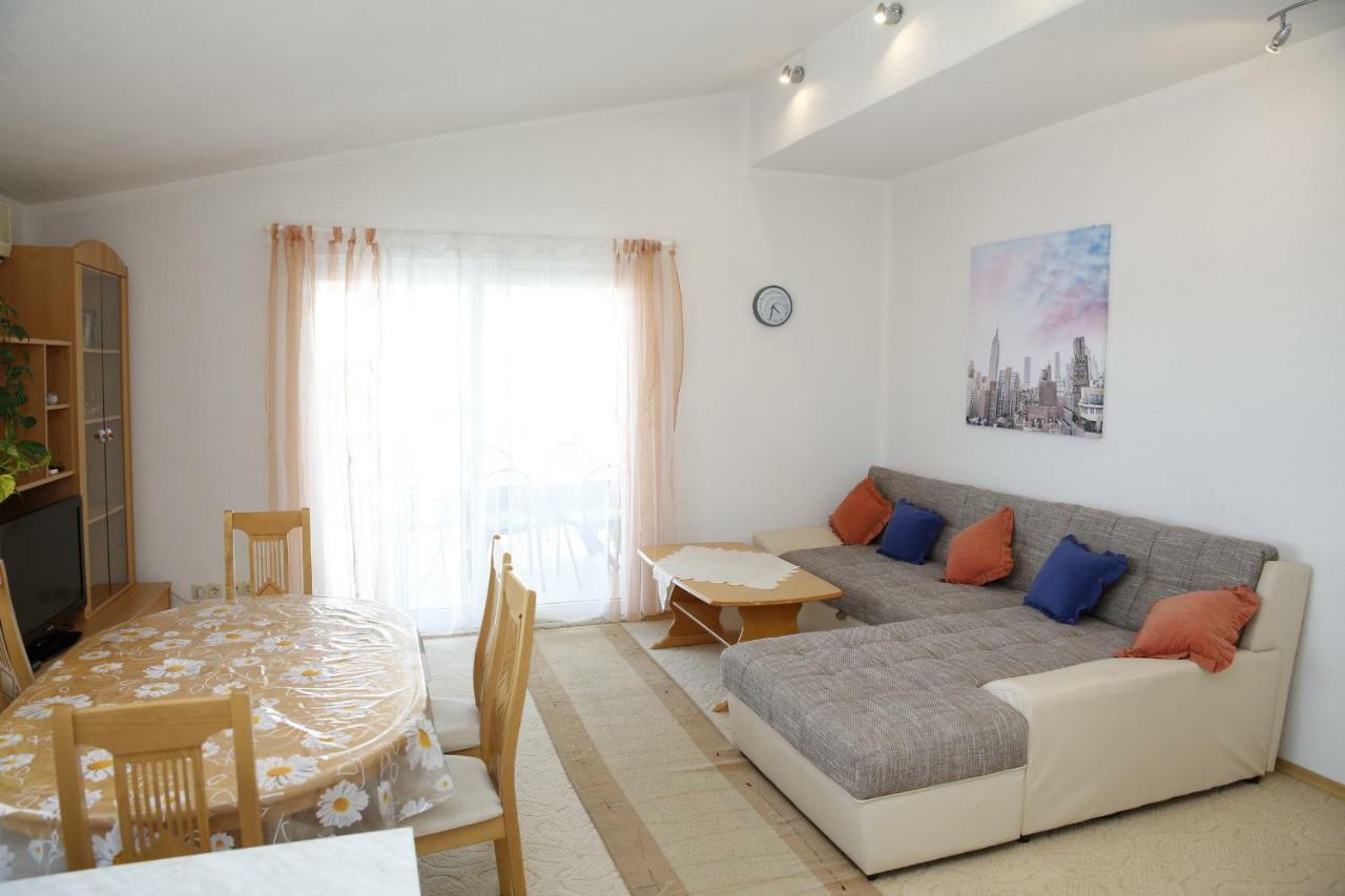 Apartments Katarine Zrinske Vodice Exteriör bild
